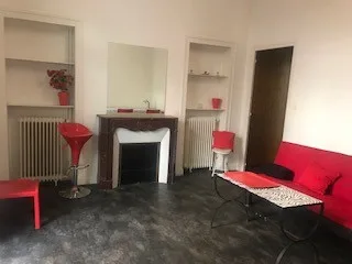 T2 - meublé - rdc - 11 rue Bardiaux - 03200 Vichy