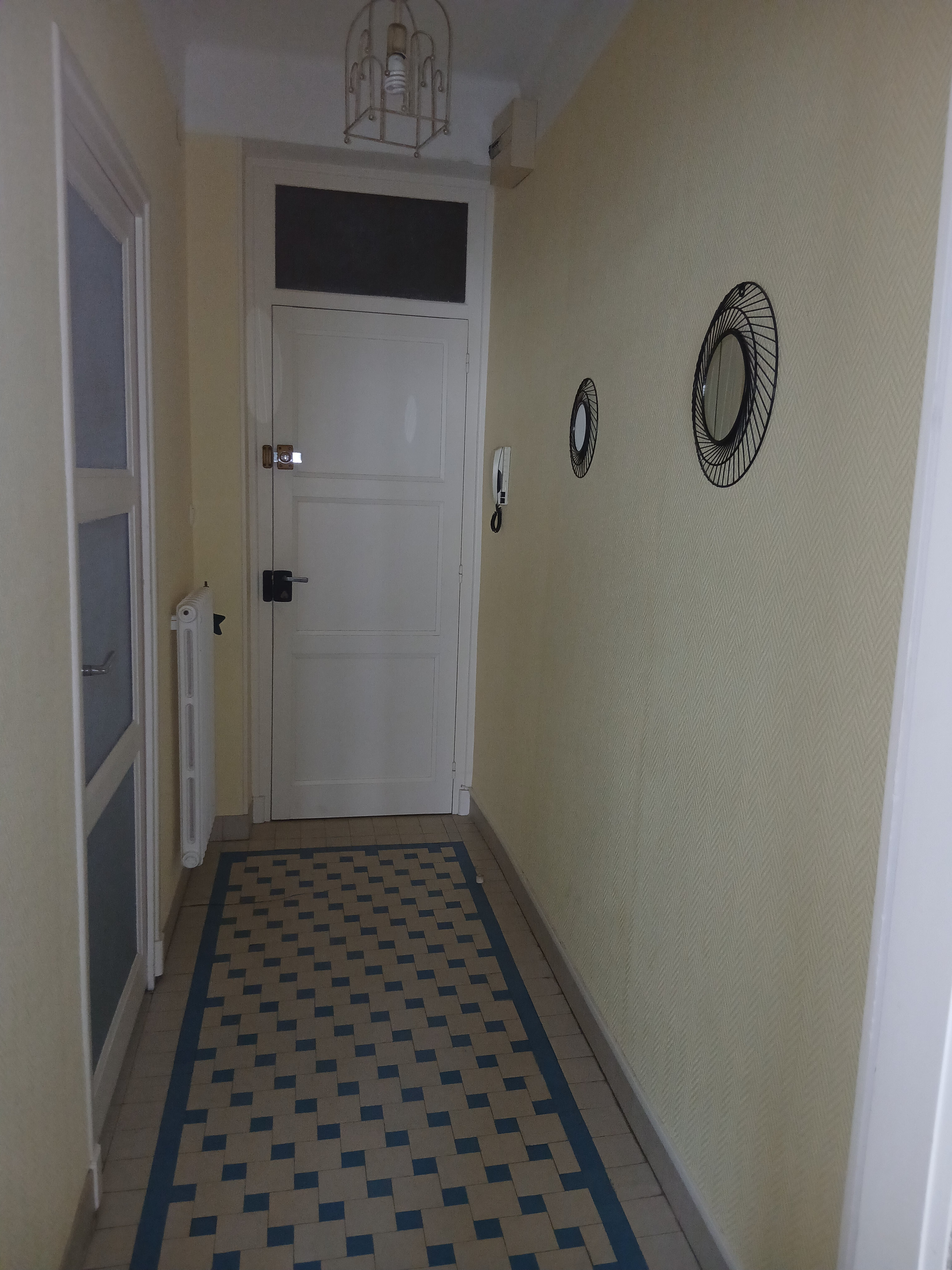 T1 meublé - 11 rue Besse - 2er étage - Vichy — photo 3