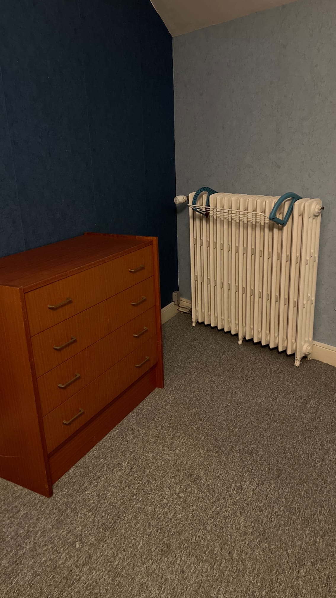 Chambre - 148 rue de Decize — photo 2