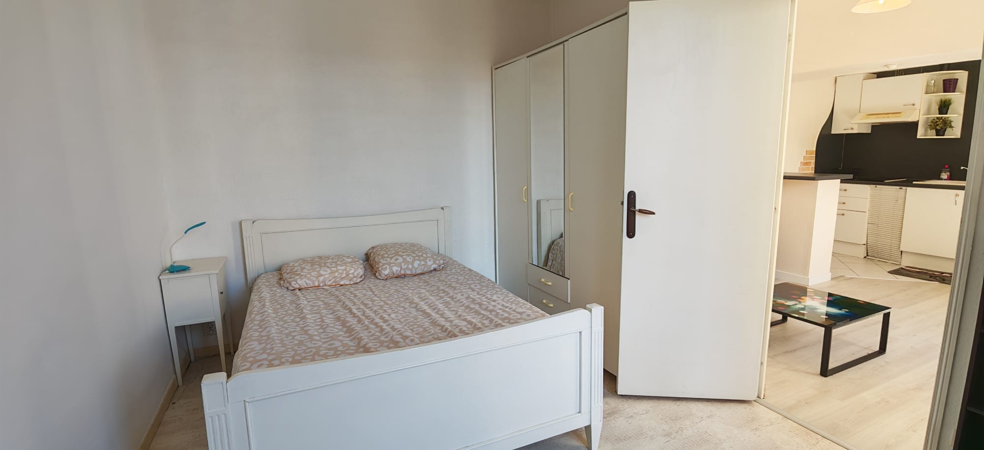 T2 sur cour - Rue Docteur Challier - 03200 Vichy — photo 2