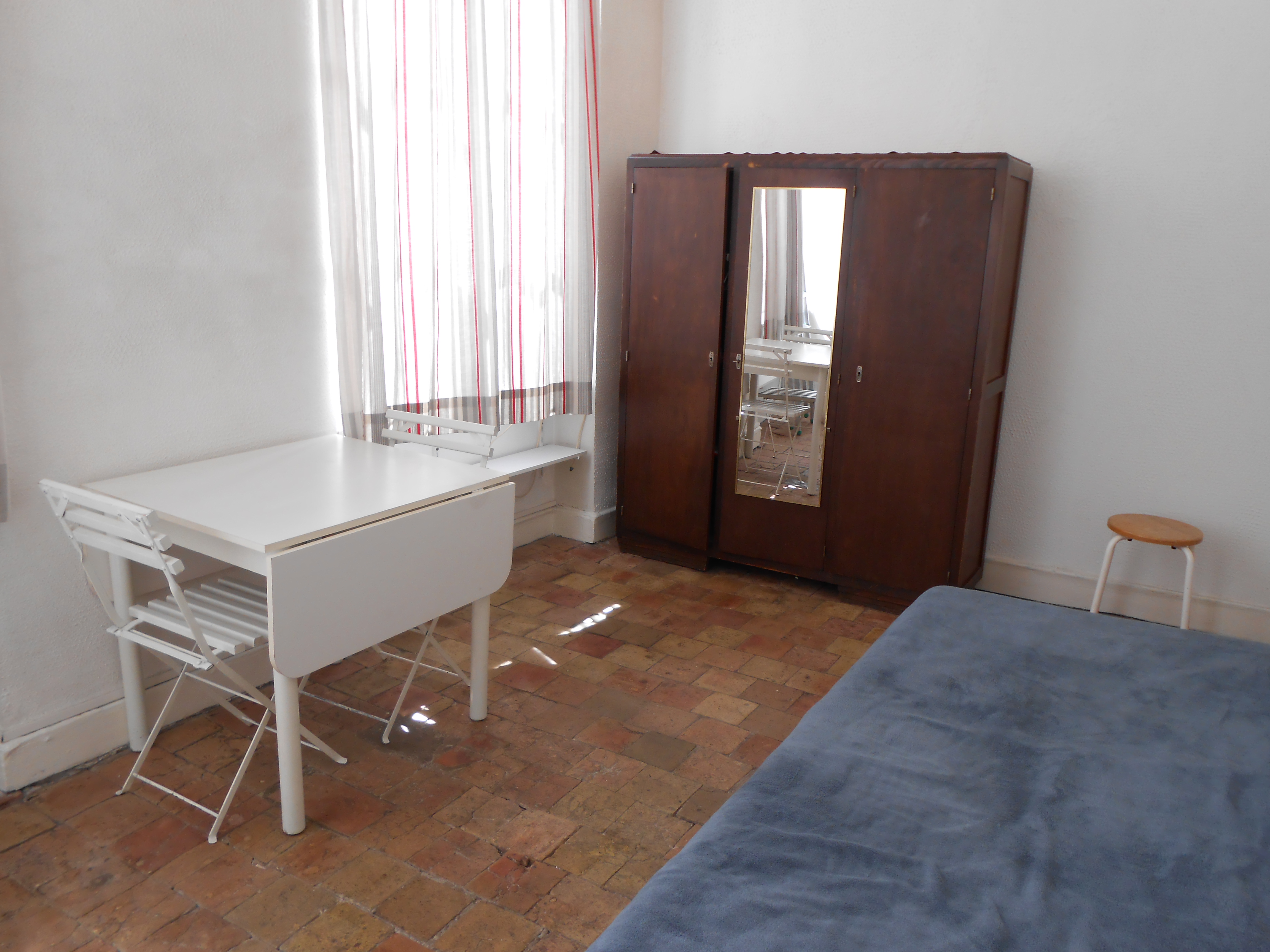 T1 semi-meublé — photo 3