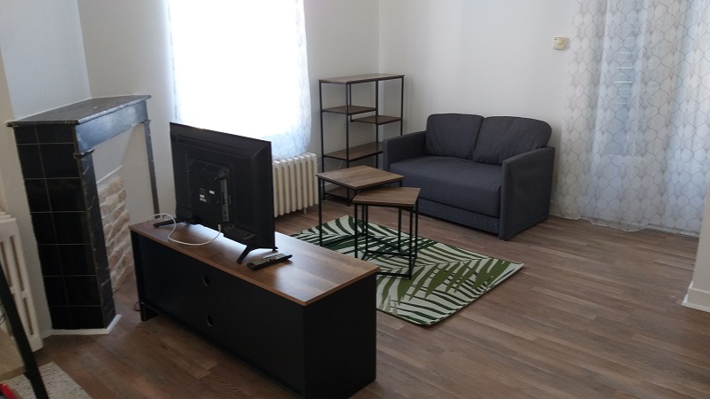 F2 DUPLEX MEUBLE + STATIONNEMENT VICHY CENTRE — photo 2