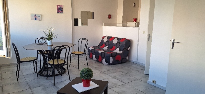 T1 — photo 2