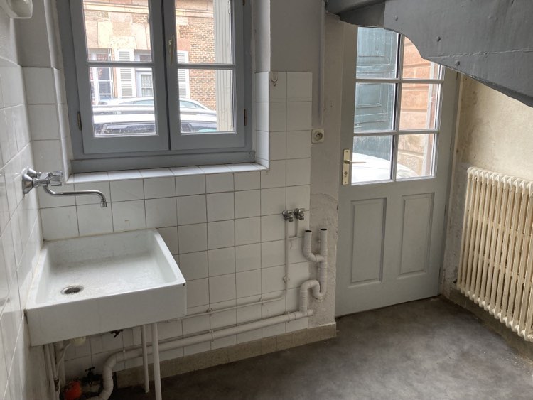 T3 - 37 rue de Bourgogne — photo 3